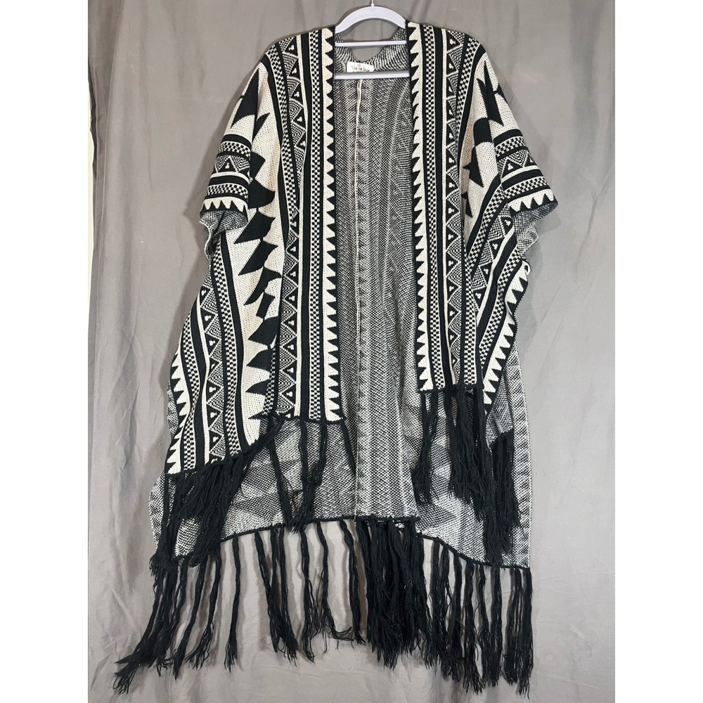 The Zigzag Stripe Black White Geometric Print Fringe‎ Kimono Cardigan Women